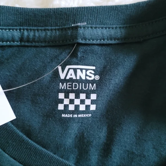 VANS🛹 Circle Tab Cropped Tee👕 - NWT - Picture 5 of 10